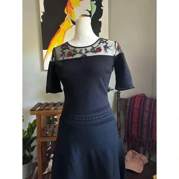 Sandro Paris Crew Neck Mini Floral and Bird Embroidered - Picture 4 of 11